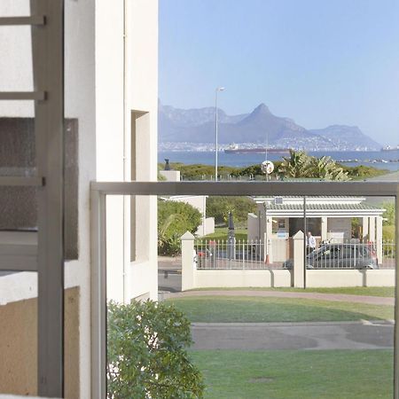 Apartamento Big Bay Beach Club 122 By Hostagents Bloubergstrand Exterior foto