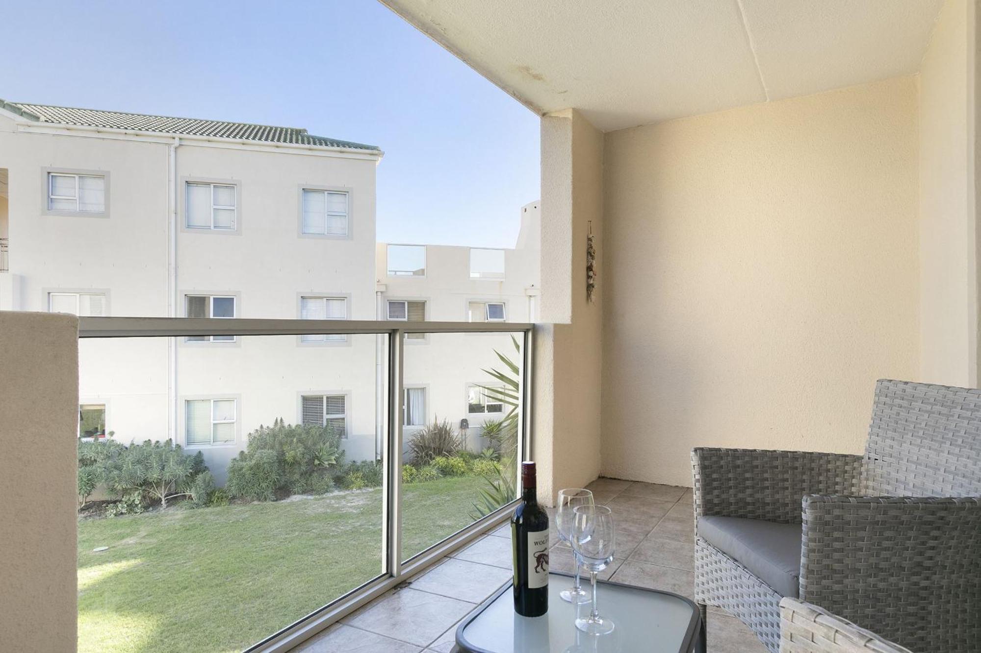 Apartamento Big Bay Beach Club 122 By Hostagents Bloubergstrand Exterior foto